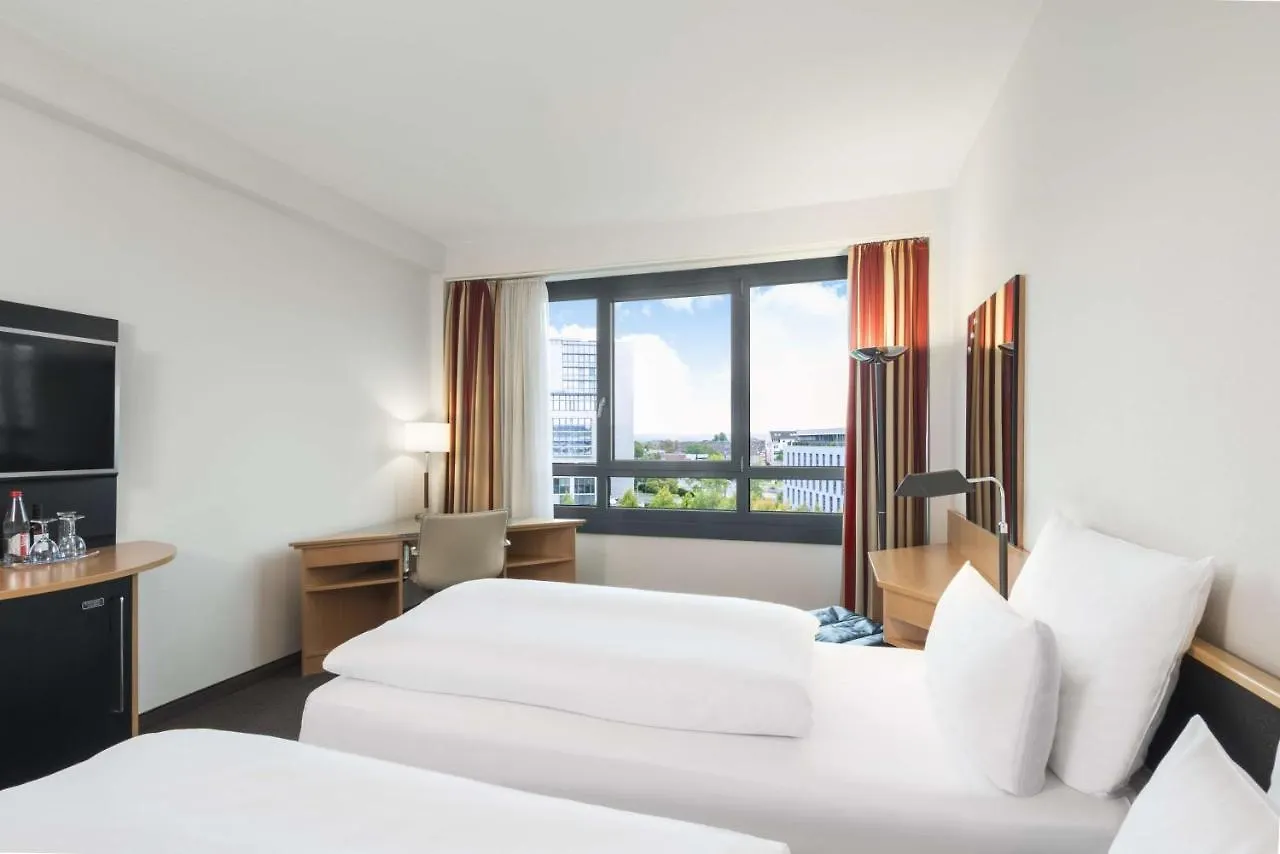 **** Hotell Nh Duesseldorf City Tyskland