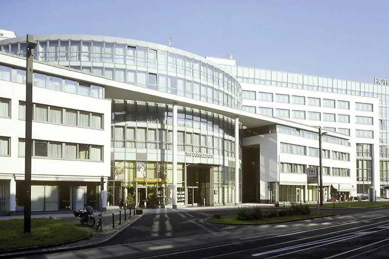 **** Hotell Nh Duesseldorf City Tyskland